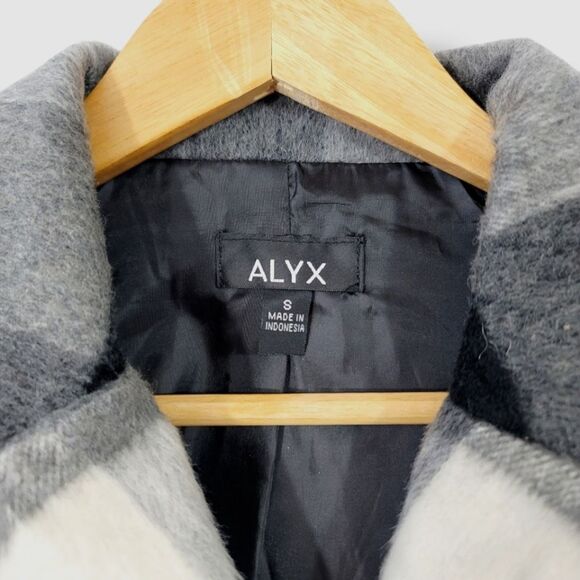 ALYX Wool Blend Buffalo Plaid Belted Capelet Cape Jacket in Black Size Small - Picture 9 of 13